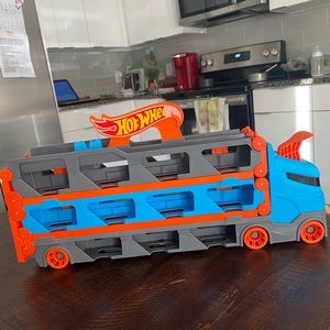 Hot wheels truck